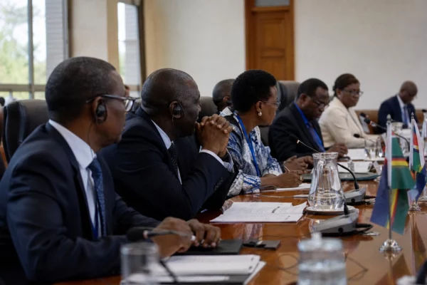 Expulsions américaines vers le Burundi : l’accord discret qui place Gitega face à ses responsabilités diplomatiques et humanitaires