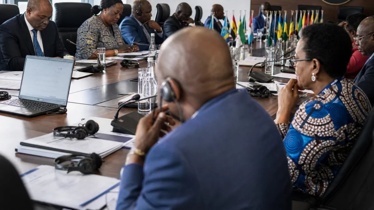 Ebola en RDC : Kinshasa et Africa CDC s’opposent sur le pic, tandis que la riposte reste sous tension