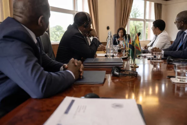 RDC : la plainte annoncée par Fayulu contre Tshisekedi révèle l’isolement juridique de l’opposition