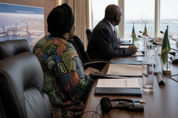 Namibie : TotalEnergies sécurise le carburant du pays tout en prenant la main sur les géants offshore Mopane et Venus