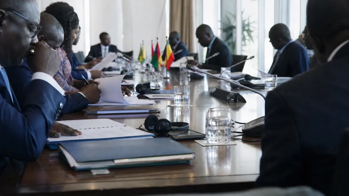 Au Sénégal, Kiiraay attire des maires de Fatick et de Kaffrine, accélérant l’érosion de l’APR et redistribuant les forces locales