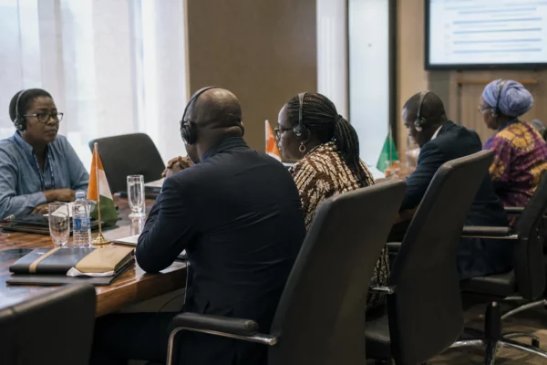 Au FEMUA d’Abidjan, Roseline Layo transforme sa voix en tribune contre les violences faites aux femmes en Côte d’Ivoire