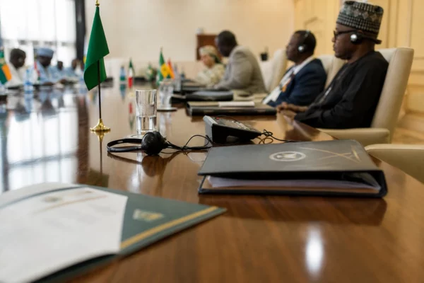 Au Nigeria, la mort de 37 suspects en détention révèle les dérives de la lutte contre l’or illégal à Minna
