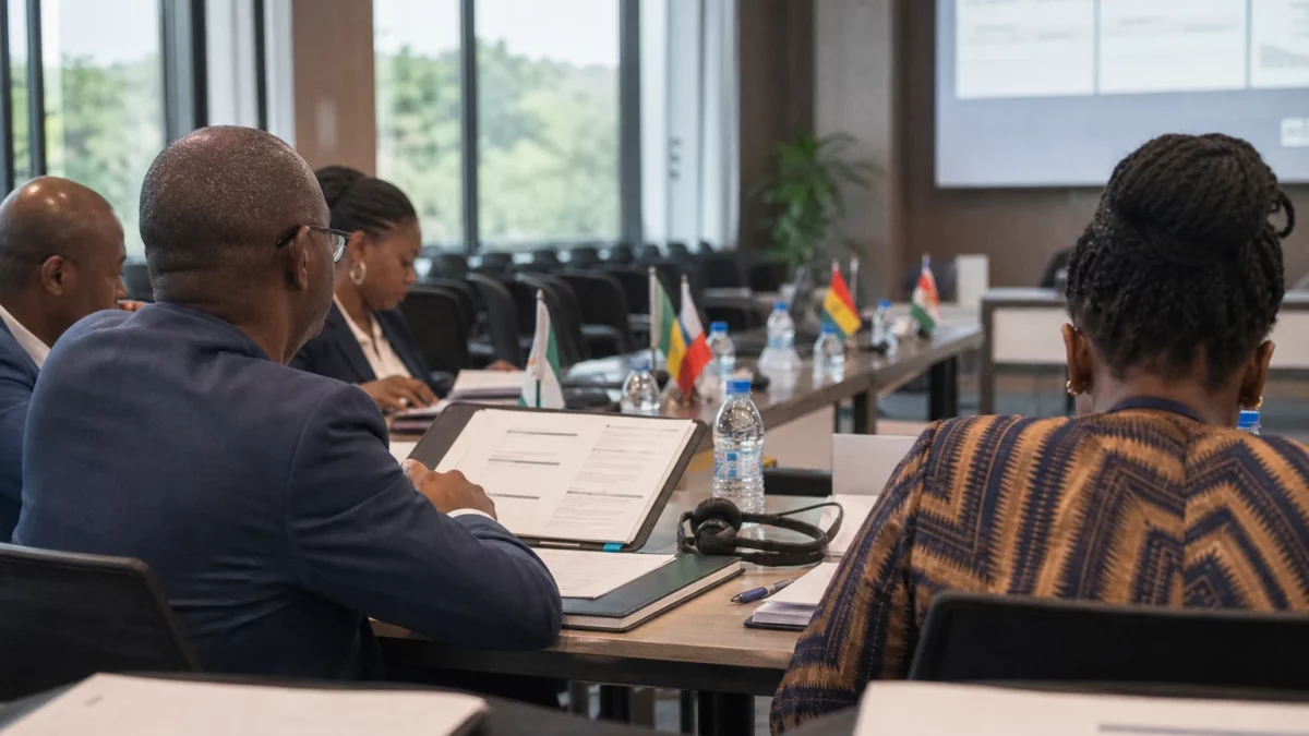 Côte d’Ivoire : le maintien du prix du cacao à 1 200 FCFA prolonge la pression sur les planteurs malgré le rebond mondial