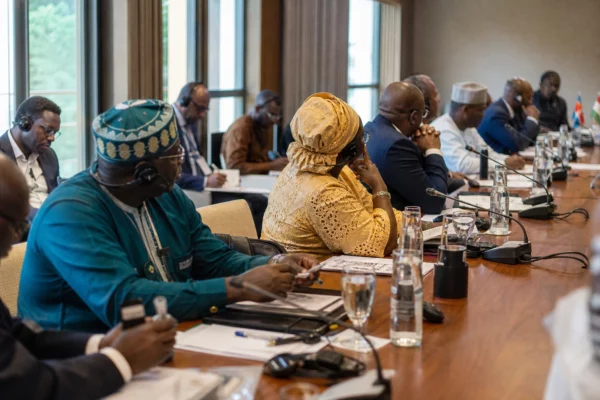 À Banjul, la dette absorbe une part croissante du budget gambien malgré les ambitions de recettes nouvelles en 2027