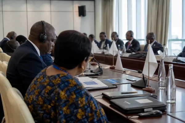 Au Togo, la libération provisoire de deux réalisateurs français révèle la tension entre tournage et sécurité