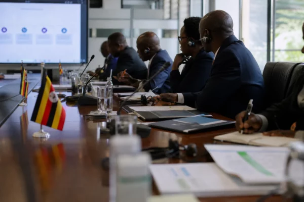L’Ouganda recule son premier pétrole à 2027 et mise sur Vitol pour sécuriser les revenus de Pearl Sweet