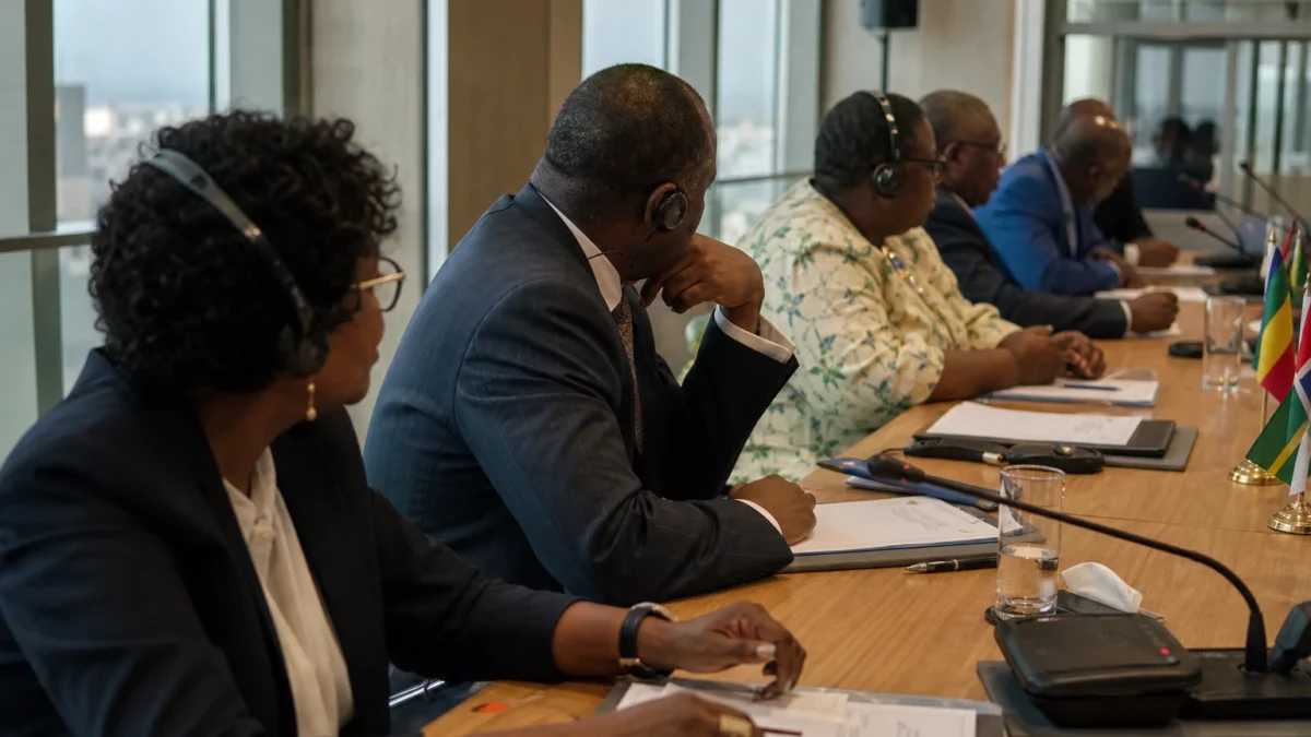 À Kinshasa, l’enquête sur la mort d’un militant de la C64 retarde les obsèques et ravive les tensions politiques en RDC
