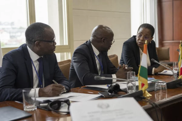 Côte d’Ivoire : la microfinance gagne en crédibilité après les cinq trophées décrochés par Advans à Abidjan