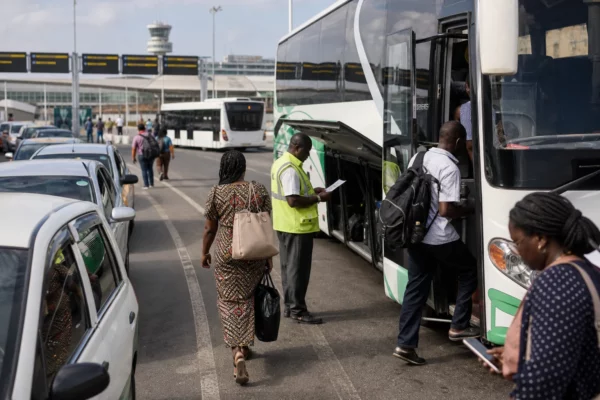 Au Ghana, les compagnies aériennes sous pression pour transformer la baisse des coûts en billets plus accessibles
