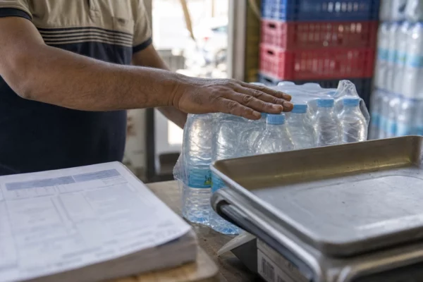 En Tunisie, l’été 2026 a transformé la crise hydrique en épreuve sociale pour les foyers, commerces et services essentiels