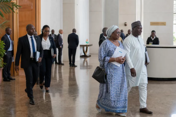 Côte d’Ivoire et Guinée resserrent leurs liens autour de la sécurité et du commerce après la visite de Mamadi Doumbouya