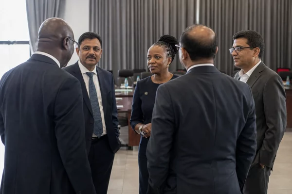 Au Zimbabwe, LOHUM teste la valeur ajoutée du lithium et met Harare face au défi du raffinage local