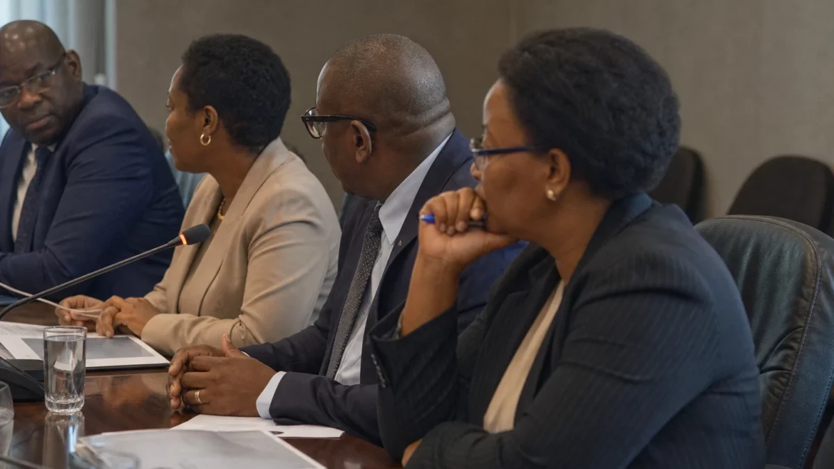 Au Zimbabwe, la reprise macroéconomique ne crée pas encore d’emplois durables sans réformes sur l’énergie, les routes et l’investissement