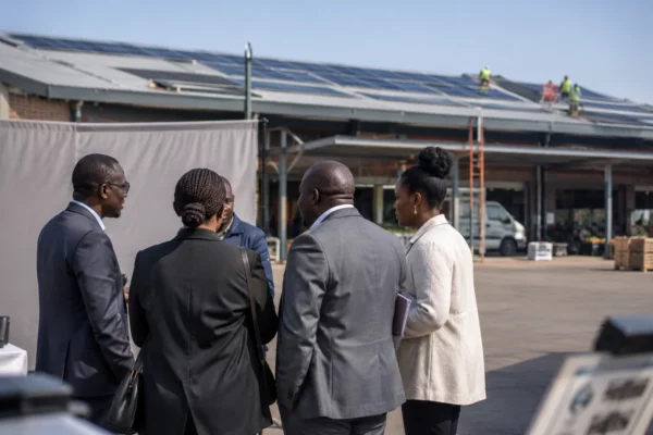 À Springs, Ekurhuleni mise sur le solaire privé pour diversifier son électricité sans financer seule la centrale