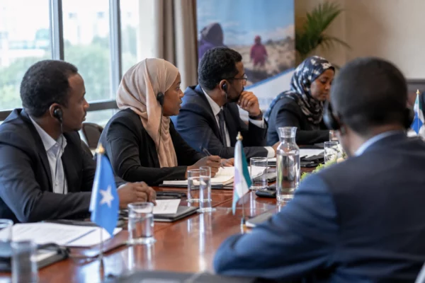 En Somalie, l’éloignement des soins complique la prise en charge des enfants et met les familles déplacées sous pression