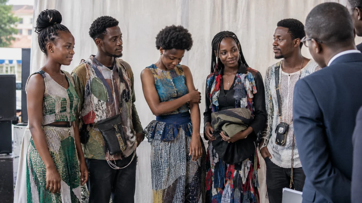 À Kamenge, les jeunes créateurs burundais font du déchet une ressource, mais la mode circulaire reste à structurer