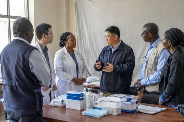 En RDC, l’aide chinoise contre Ebola renforce sa présence dans la diplomatie sanitaire mondiale