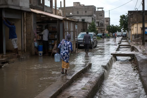 Après les pluies, le Sénégal face à un bilan humain provisoire et aux failles persistantes de l’assainissement urbain