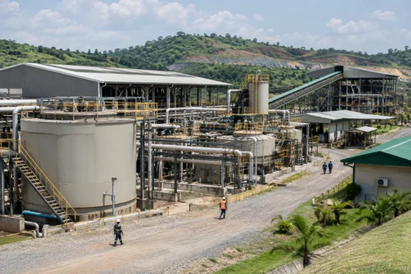 Les permis d’Asanko prolongés : le Ghana vise une production aurifère accrue, mais les retombées locales restent en jeu