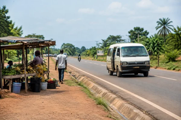 Au Togo, les pistes rurales promettent de relier les villages aux marchés, mais les bilans d’avancement restent à clarifier