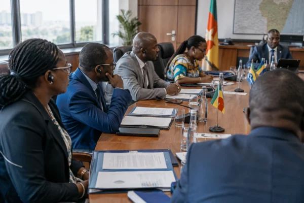 Dix ans après Eséka, le Cameroun relie la mémoire des victimes aux défis de sécurité du rail régional