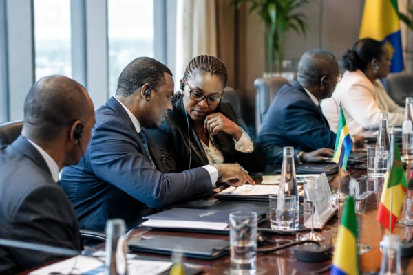 Au Gabon, retirer 52 titres miniers ne suffira pas à faire entrer l’or informel dans les circuits officiels