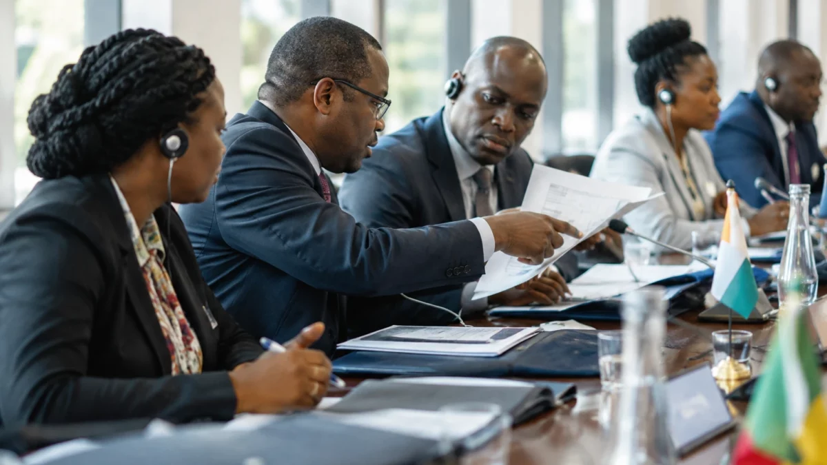 En Côte d’Ivoire, vérifier le terrain avant de verser l’avance devient essentiel pour éviter les pièges fonciers