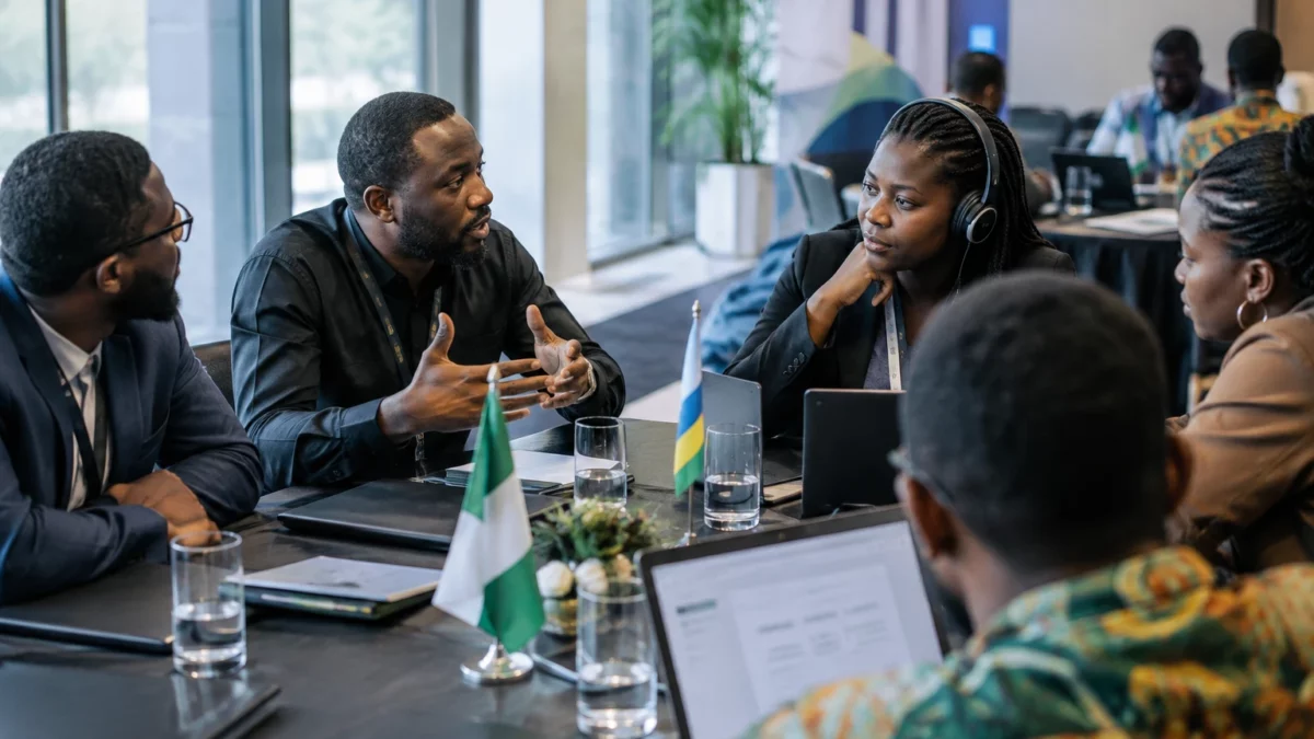 Au Nigeria, FOLA mise sur ses collaborations pour transformer son succès émergent en carrière durable avec son deuxième album