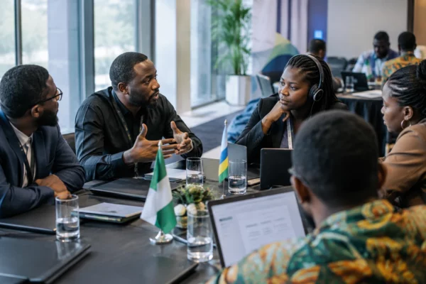 Au Nigeria, FOLA mise sur ses collaborations pour transformer son succès émergent en carrière durable avec son deuxième album