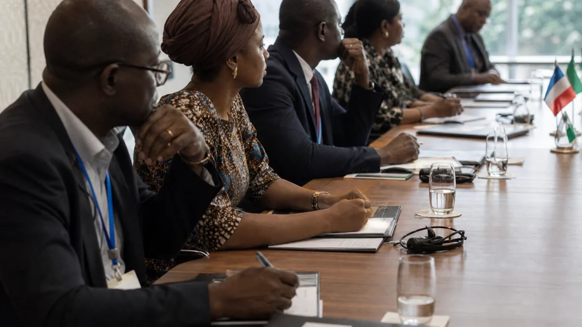 En Afrique de l’Ouest, l’emploi des jeunes bute sur l’informalité malgré l’engagement pris à Abidjan